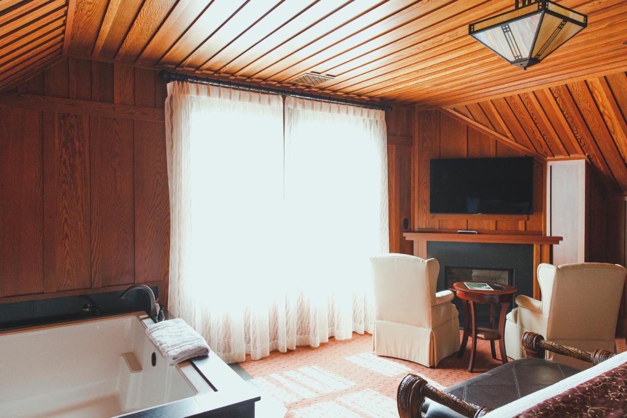 Hotel Noyo Harbor 3*